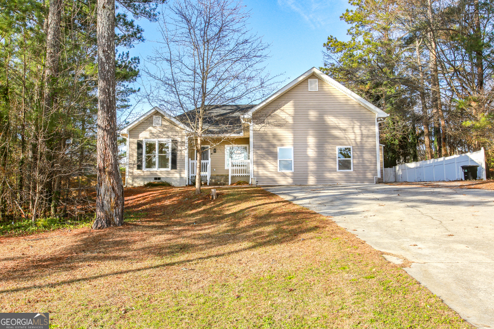 Property Photo: 120 Fairfield Road GA 30180
