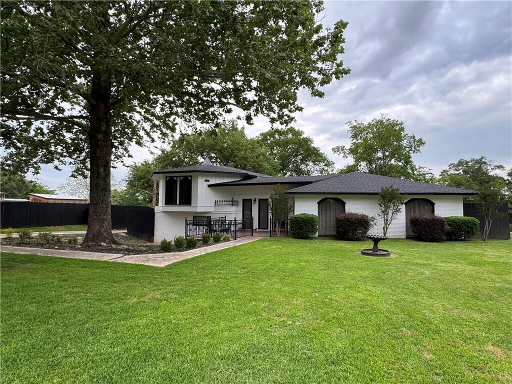 Property Photo: 274 Vienna Bend Drive LA 71457