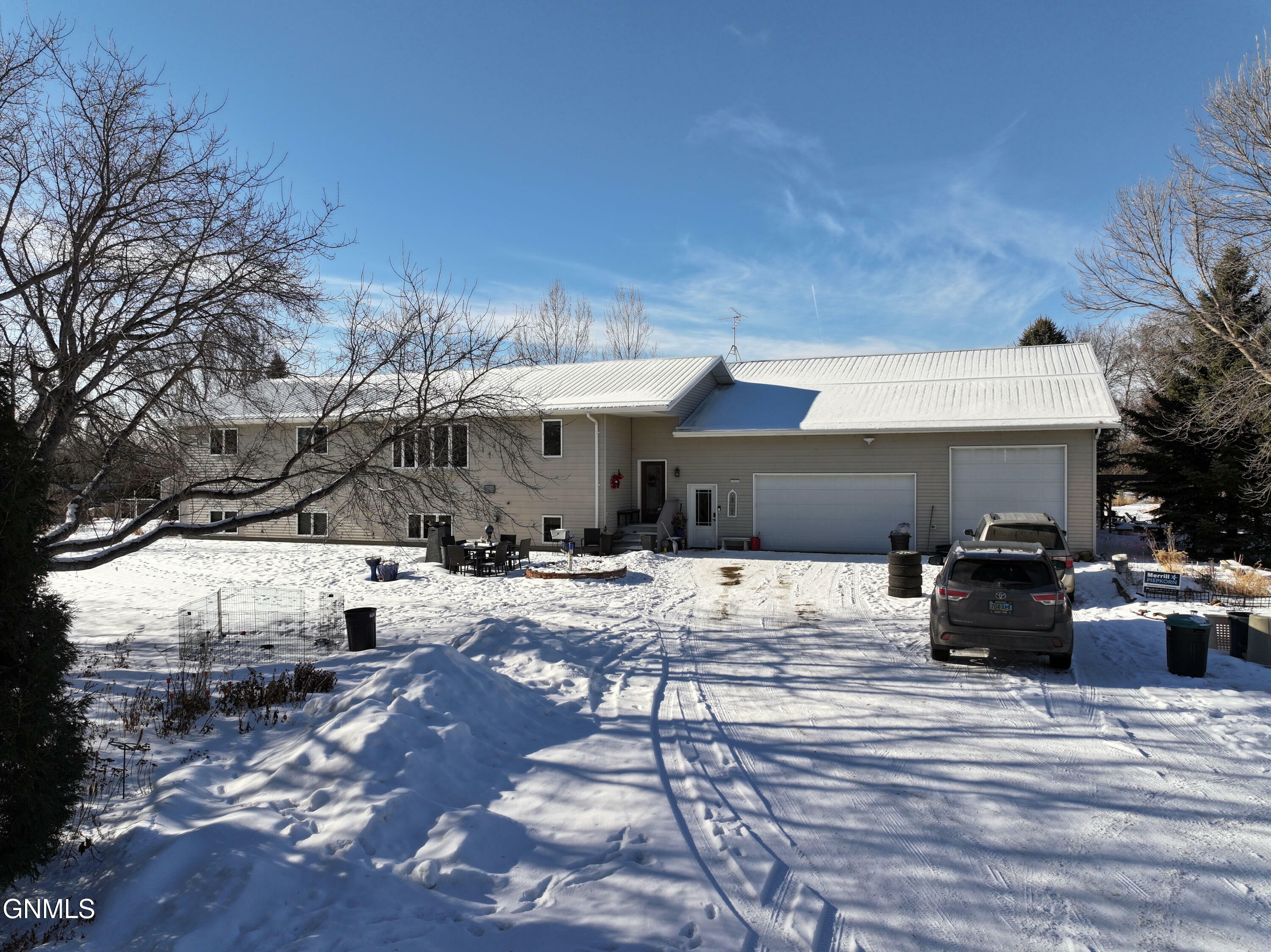 Property Photo:  10750 Rushmore Road  ND 58503 