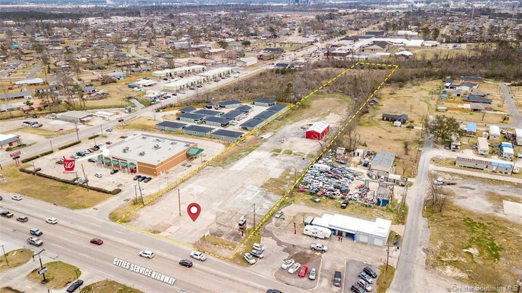 Property Photo: 115 S Cities Service Highway LA 70663