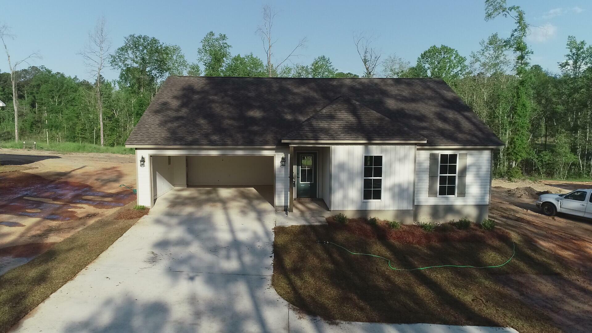 Property Photo: 1011 Browns Bridge Rd. MS 39401