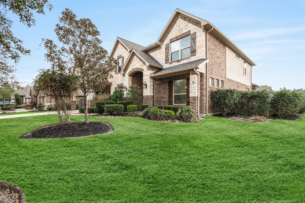 Property Photo: 201 River Wilde Drive TX 77316