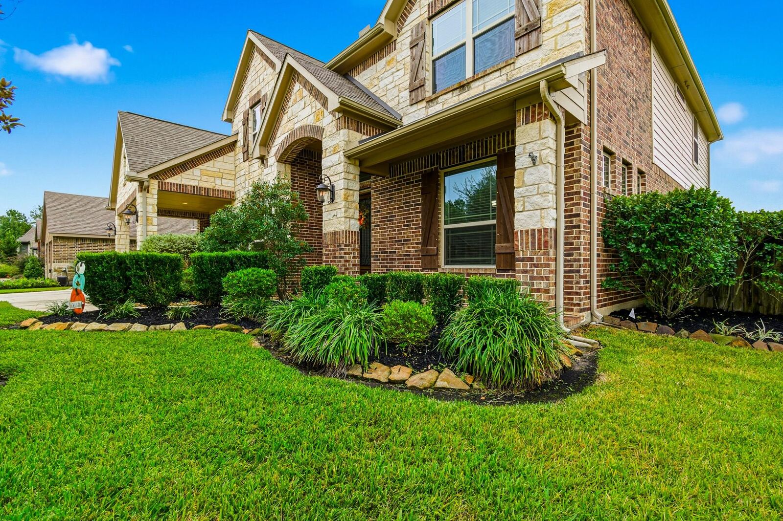 Property Photo:  201 River Wilde Drive  TX 77316