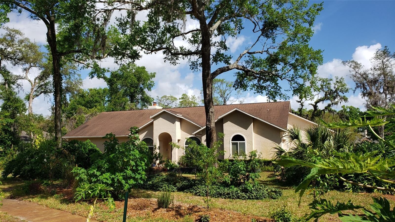Property Photo:  398 Pine Tree Road  FL 32746 