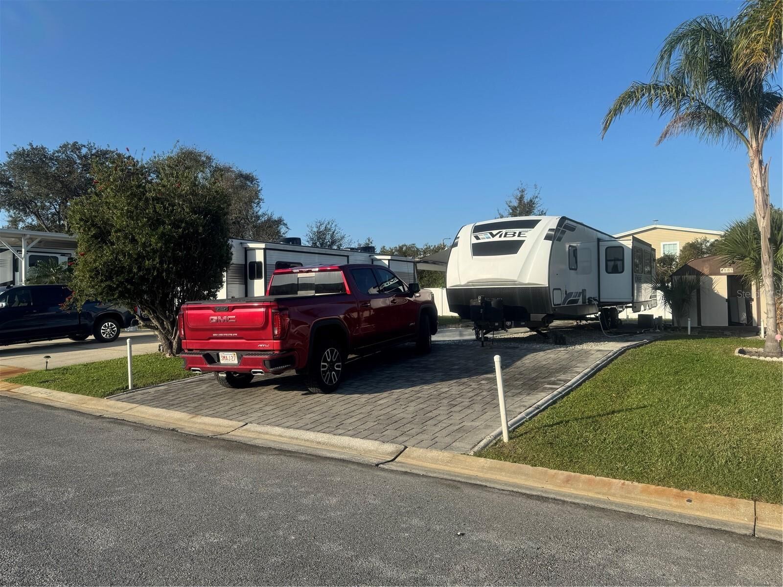 Property Photo:  4831 Elwana Way  FL 33541 