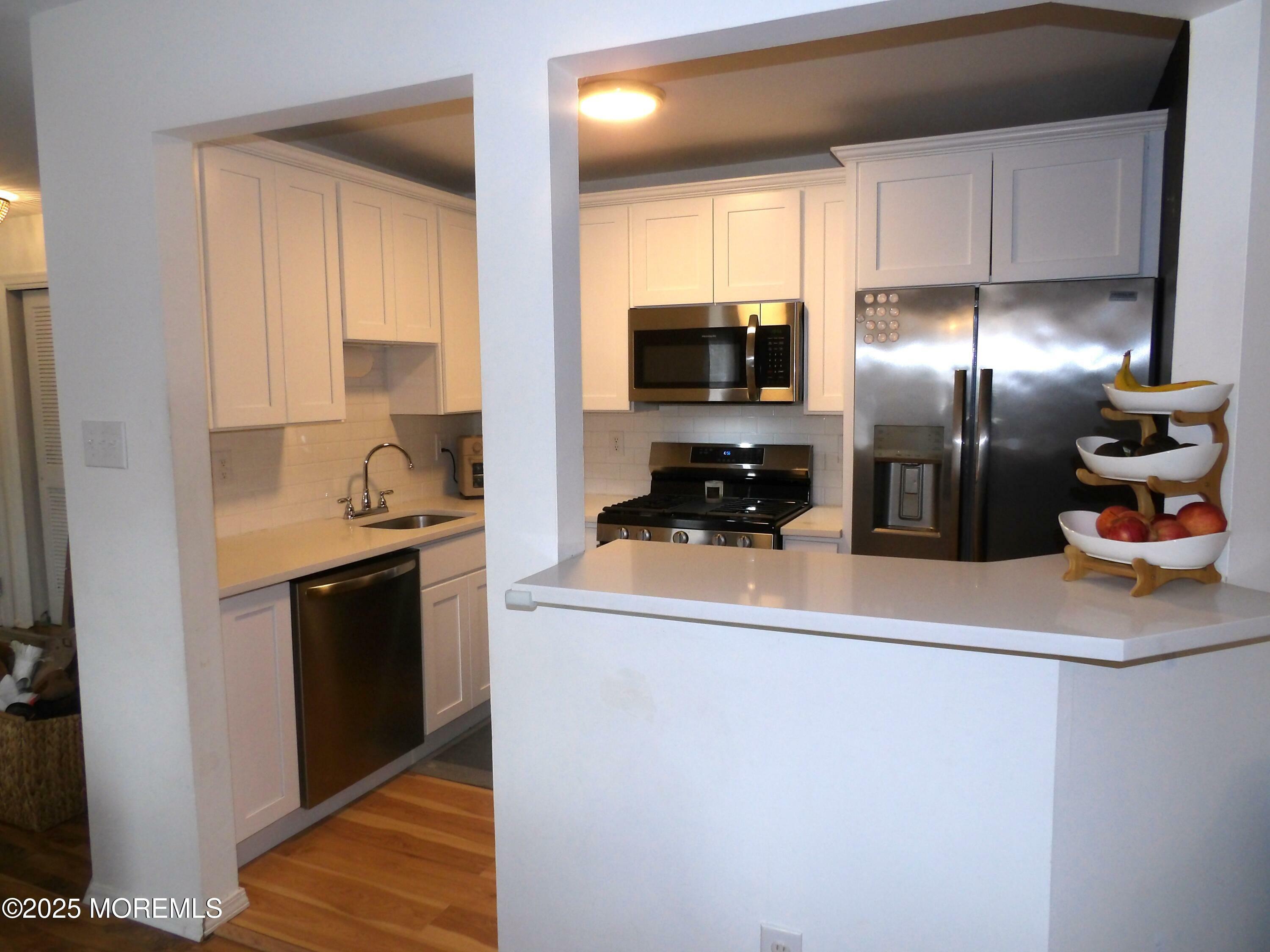 Property Photo:  357 Sequoia Court  NJ 07731 