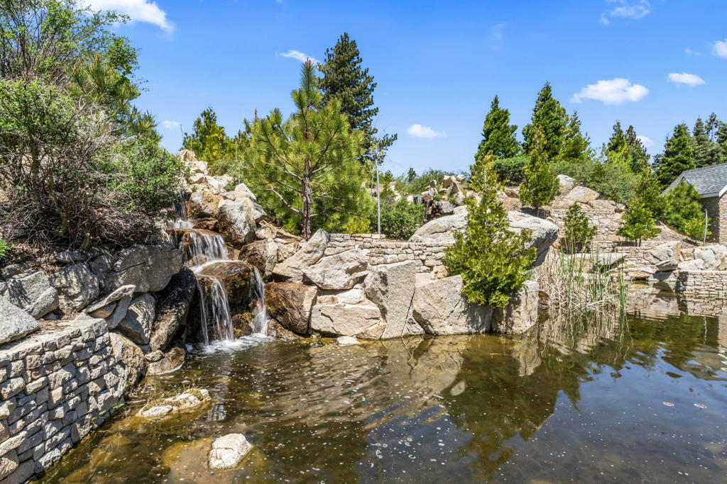 Property Photo: 137 Mill Pond Road CA 92352
