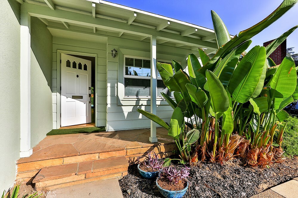 Property Photo: 6244 Ventura Canyon Avenue CA 91401