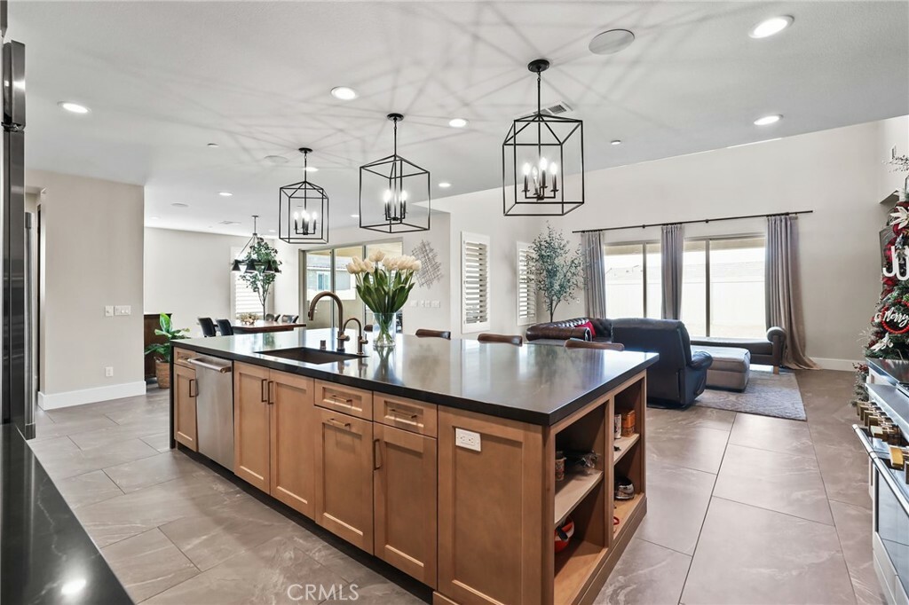 Property Photo: 39767 Larkspur Terrace CA 92591