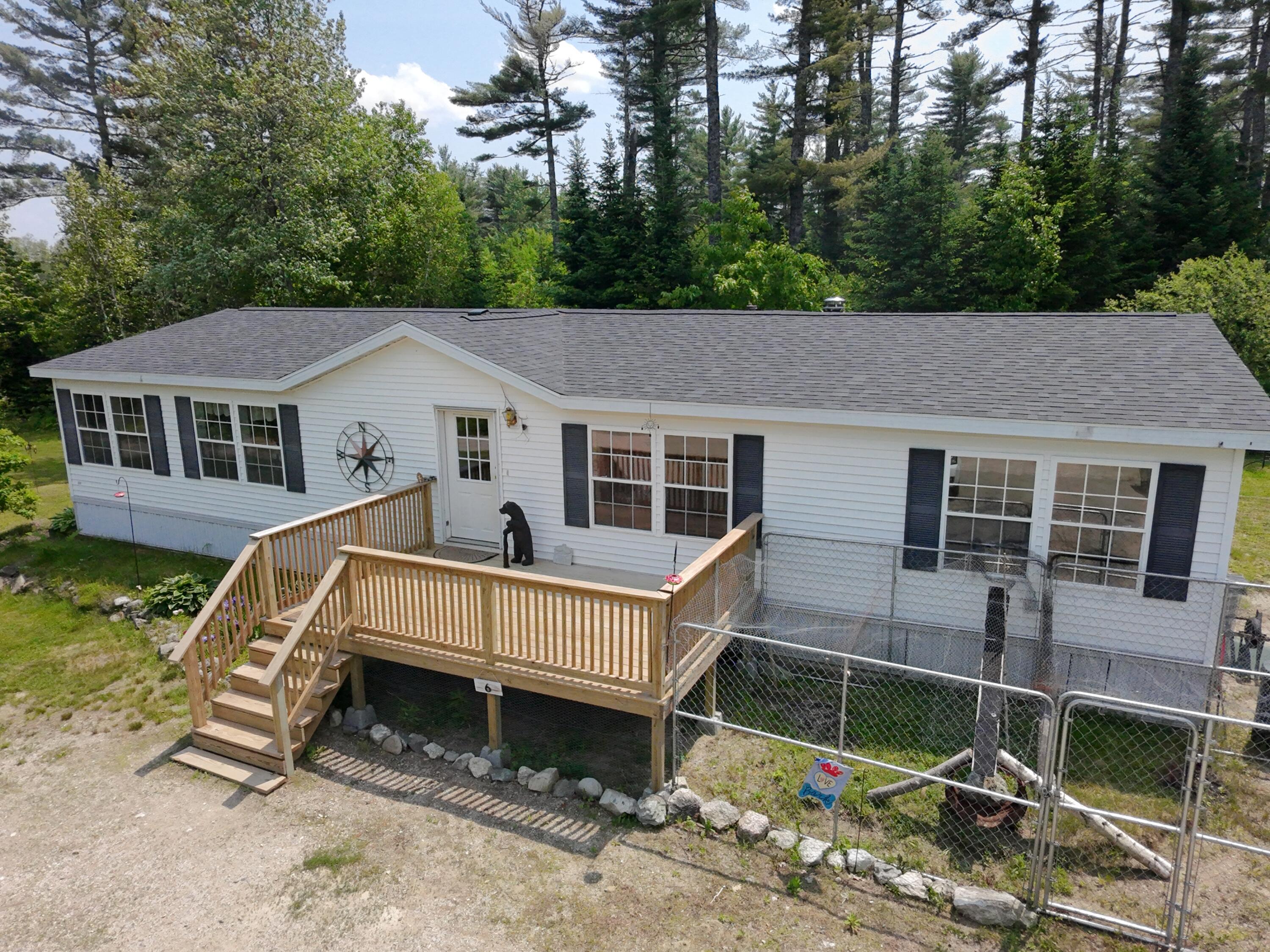 Property Photo: 6 Old Meadow Road ME 04634