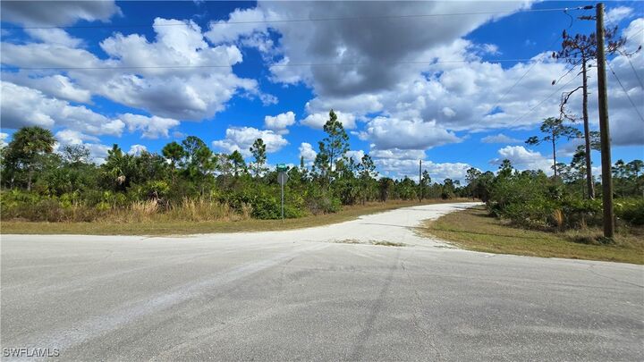 Property Photo: 13524 Carousel Drive FL 33955