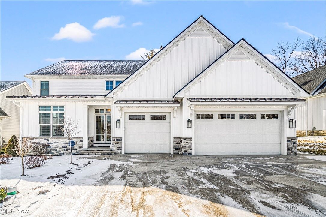 Property Photo: 6482 S Cobblestone Road OH 44143