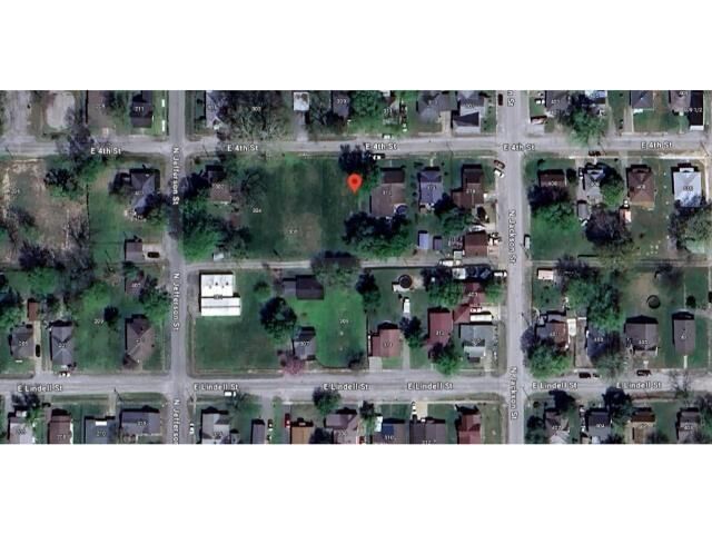 Property Photo:  301 E 4th Street  IL 62896 