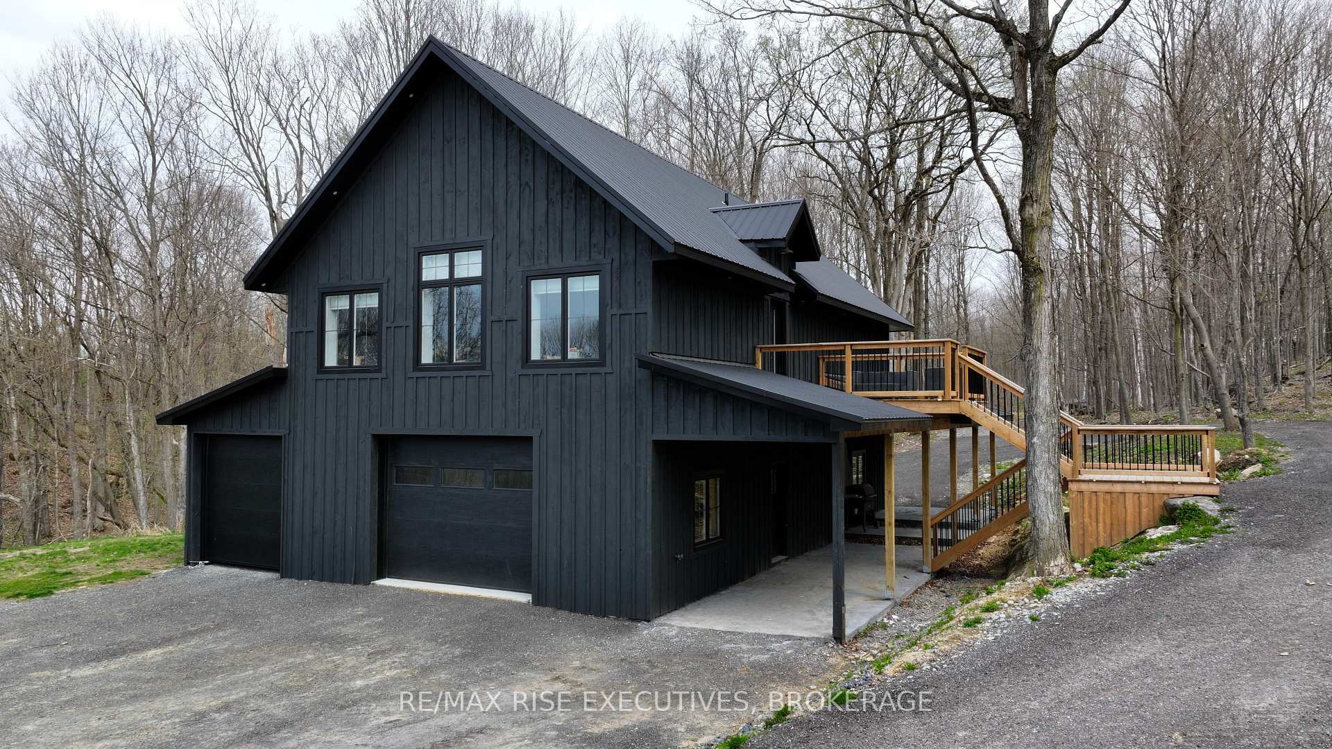 Photo de la propriété:  188 Red Horse Lake Road  ON K0E 0A6 