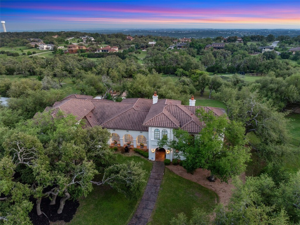 Property Photo: 18033 Glenville Cove TX 78738