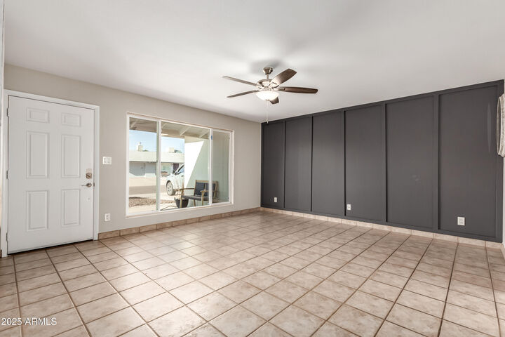 Property Photo: 7923 E Palm Lane AZ 85257