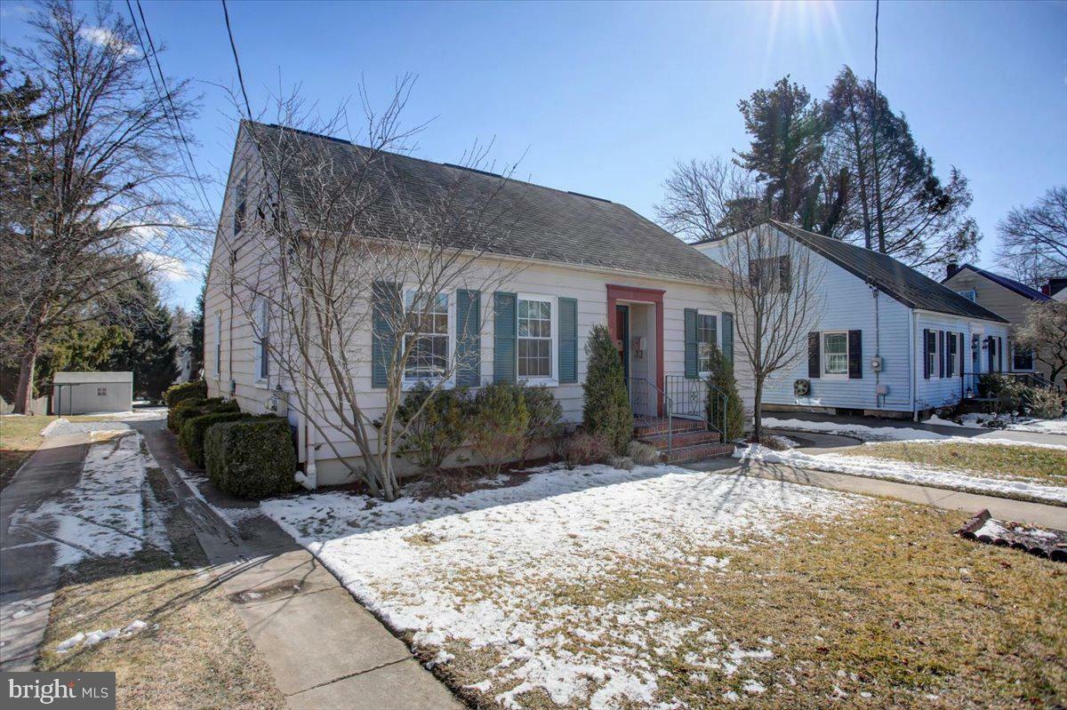 Property Photo:  1558 Scotland Avenue  PA 17201 