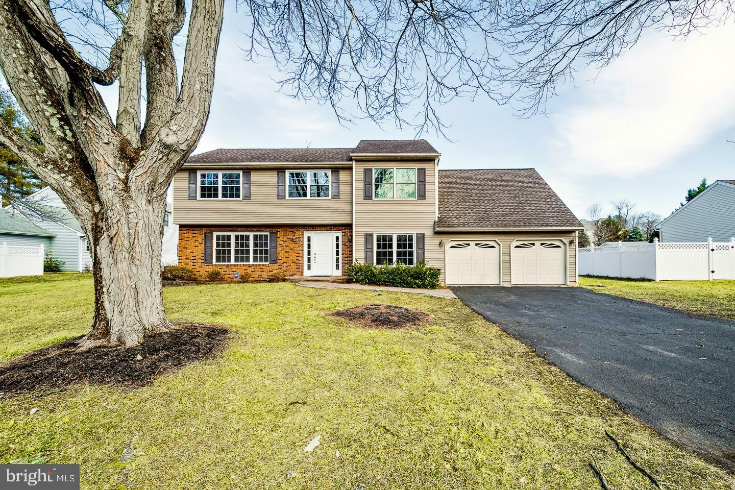 Property Photo:  370 Emerald Drive  PA 19067 