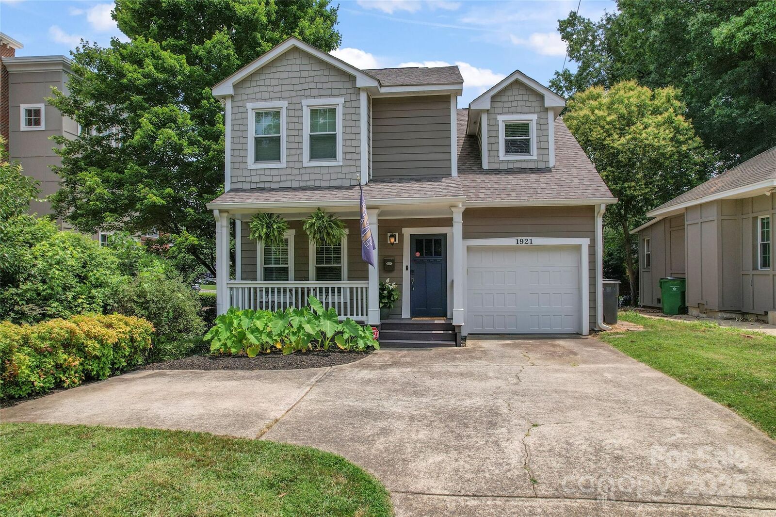 Property Photo:  1921 Kenilworth Avenue  NC 28203 