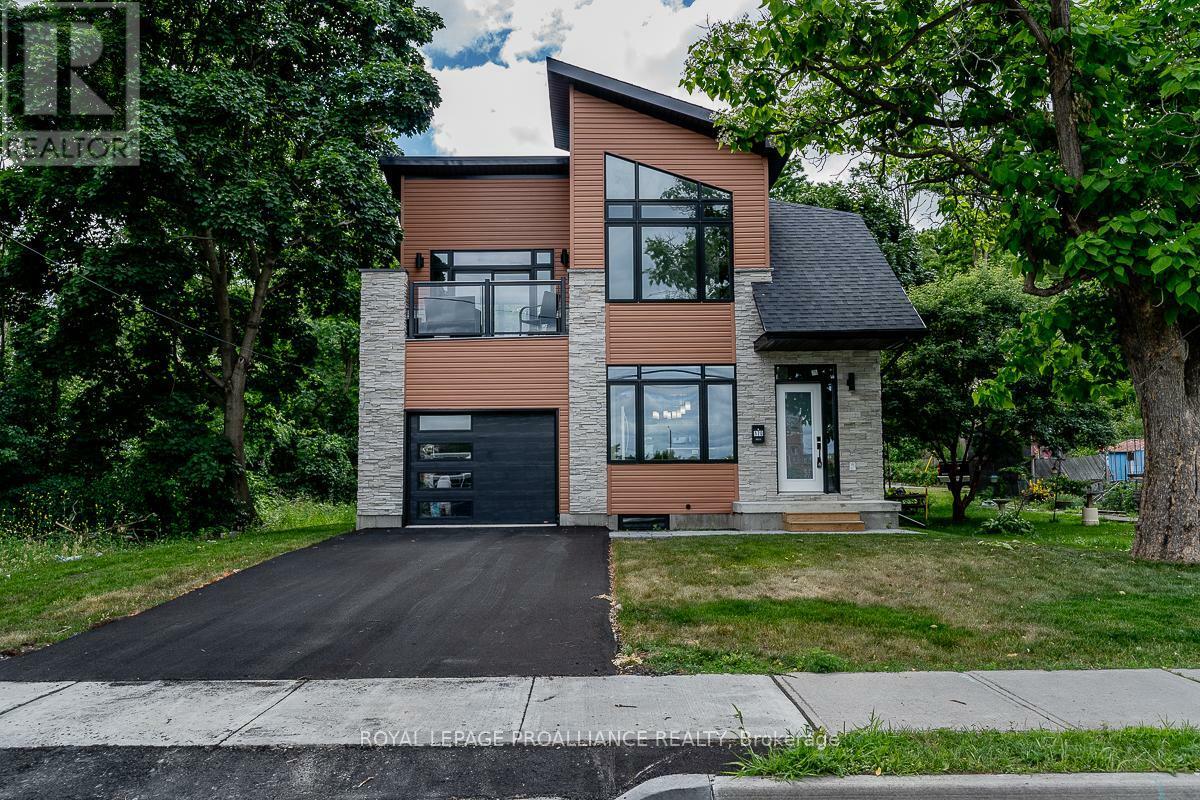 Property Photo: 170 Mary Street ON K8P 3N1