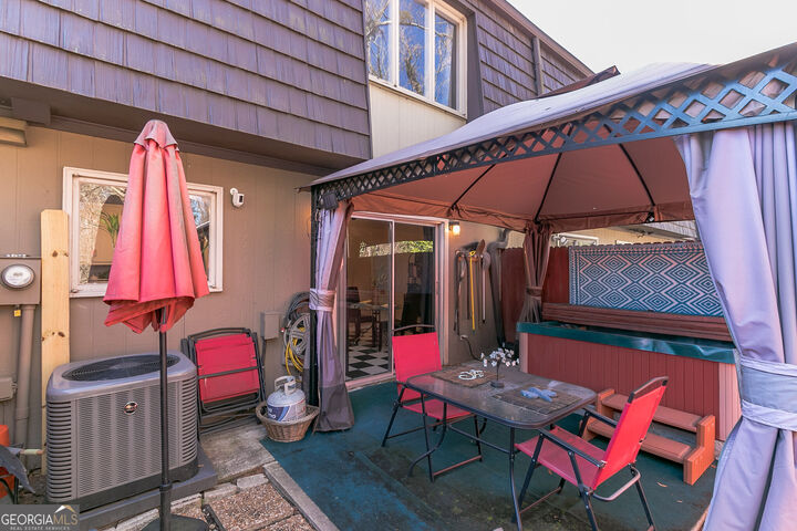 Property Photo: 1189 Ashborough Drive SE Apt L GA 30067