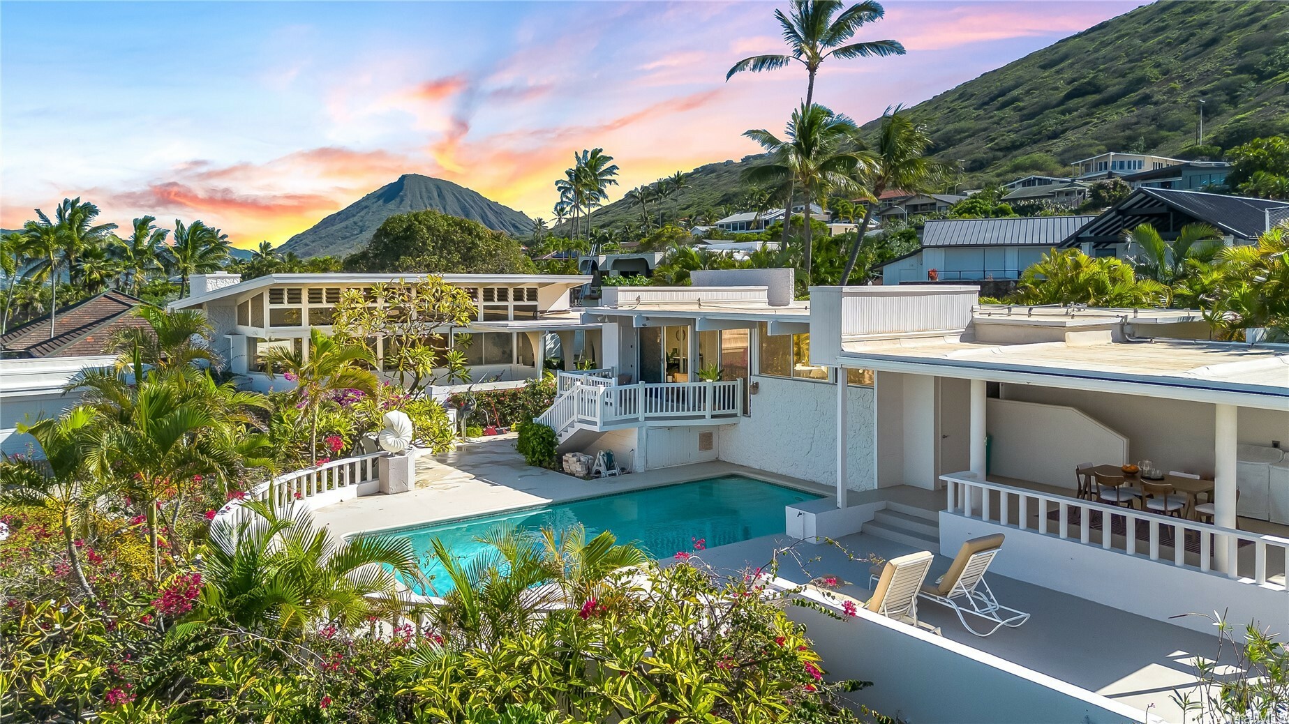 Property Photo: 532 Portlock Road HI 96825