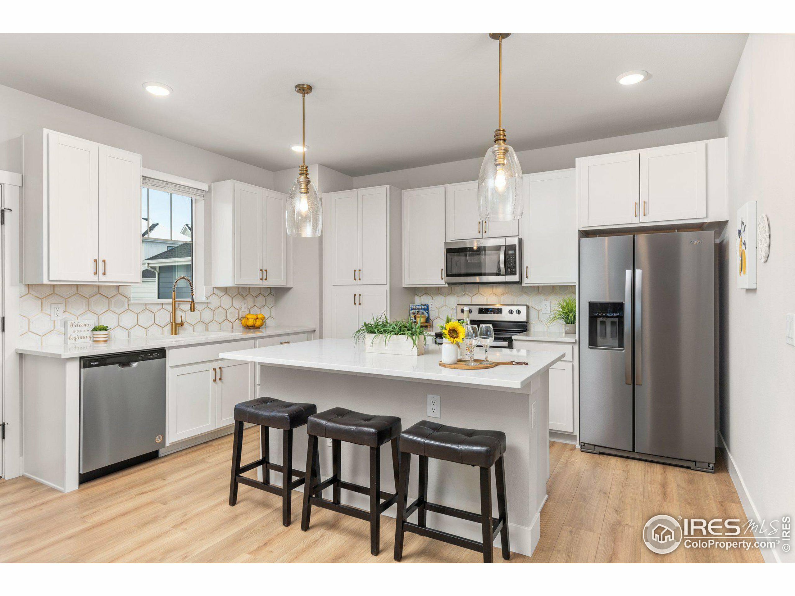 Property Photo: 182 Sassafras St CO 80516