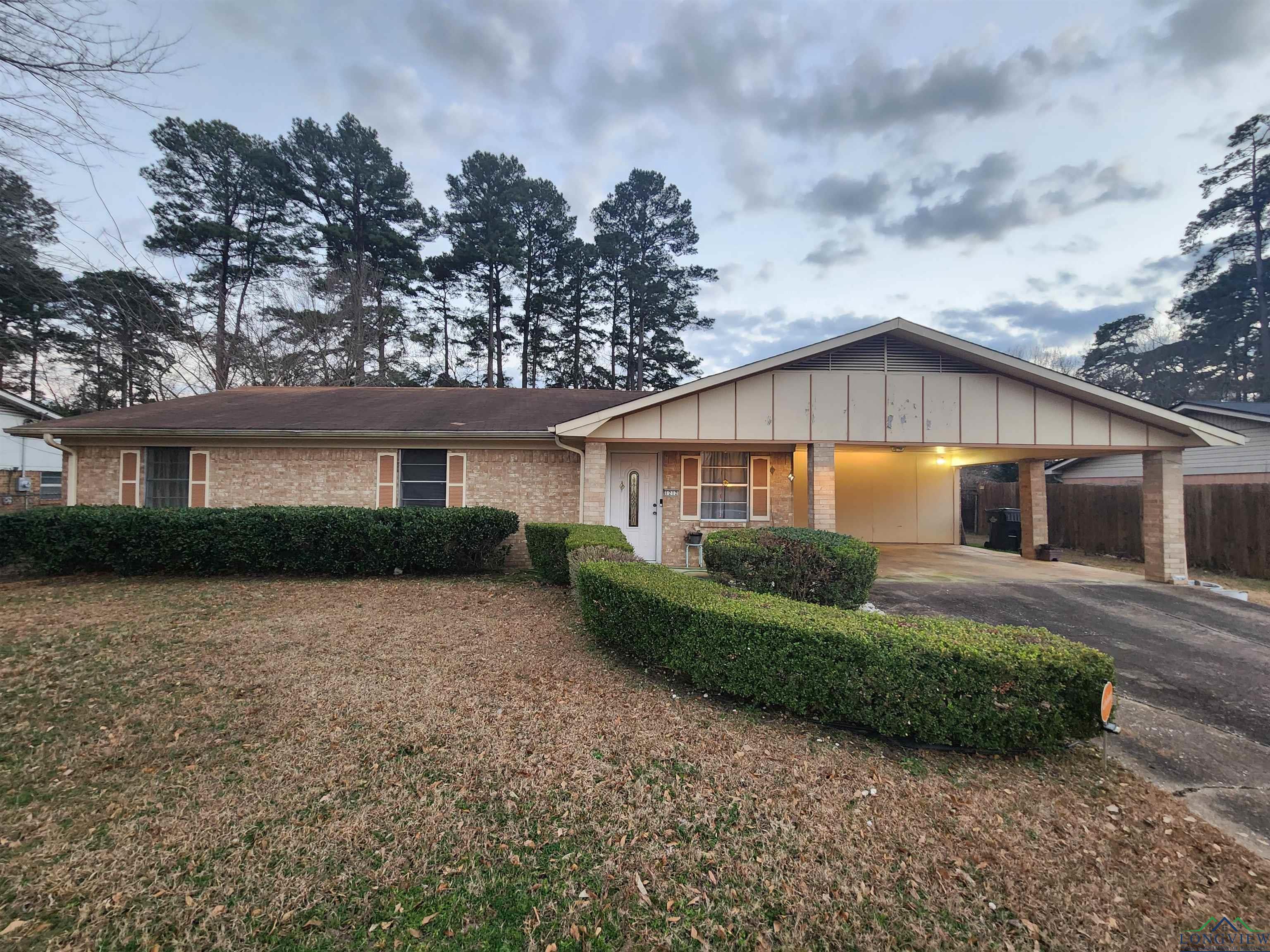 1212 Baxley  Longview TX 75601 photo