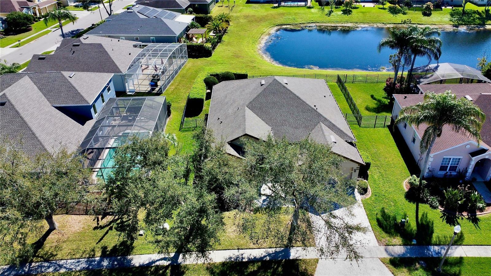 Property Photo:  472 Huntington Pines Drive  FL 34761 