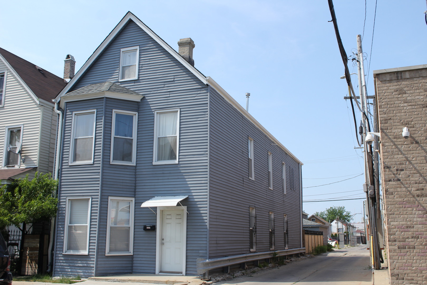 3214 W Pershing Road  Chicago IL 60632 photo
