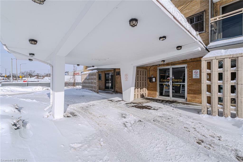 Photo de la propriété:  87 St George Street 203  ON N3R 1V5 