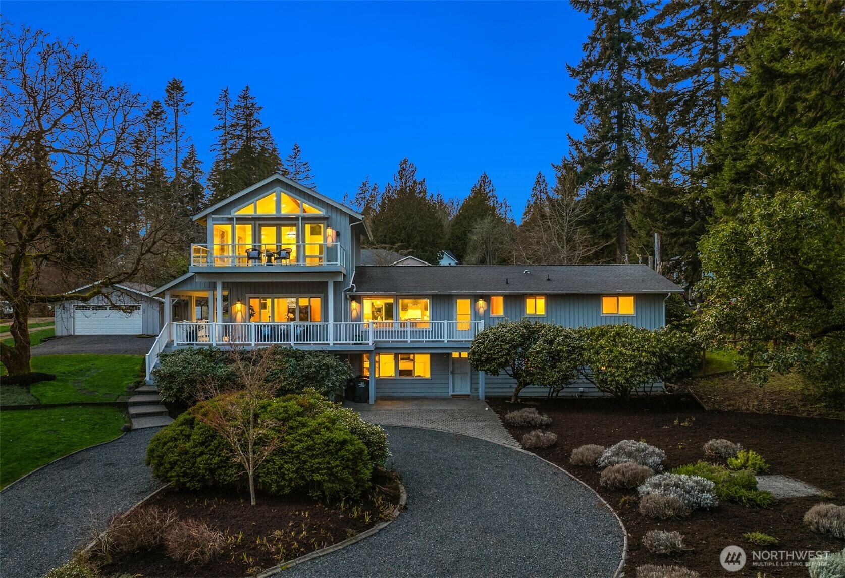 12671  Sunrise Drive NE  Bainbridge Island WA 98110 photo