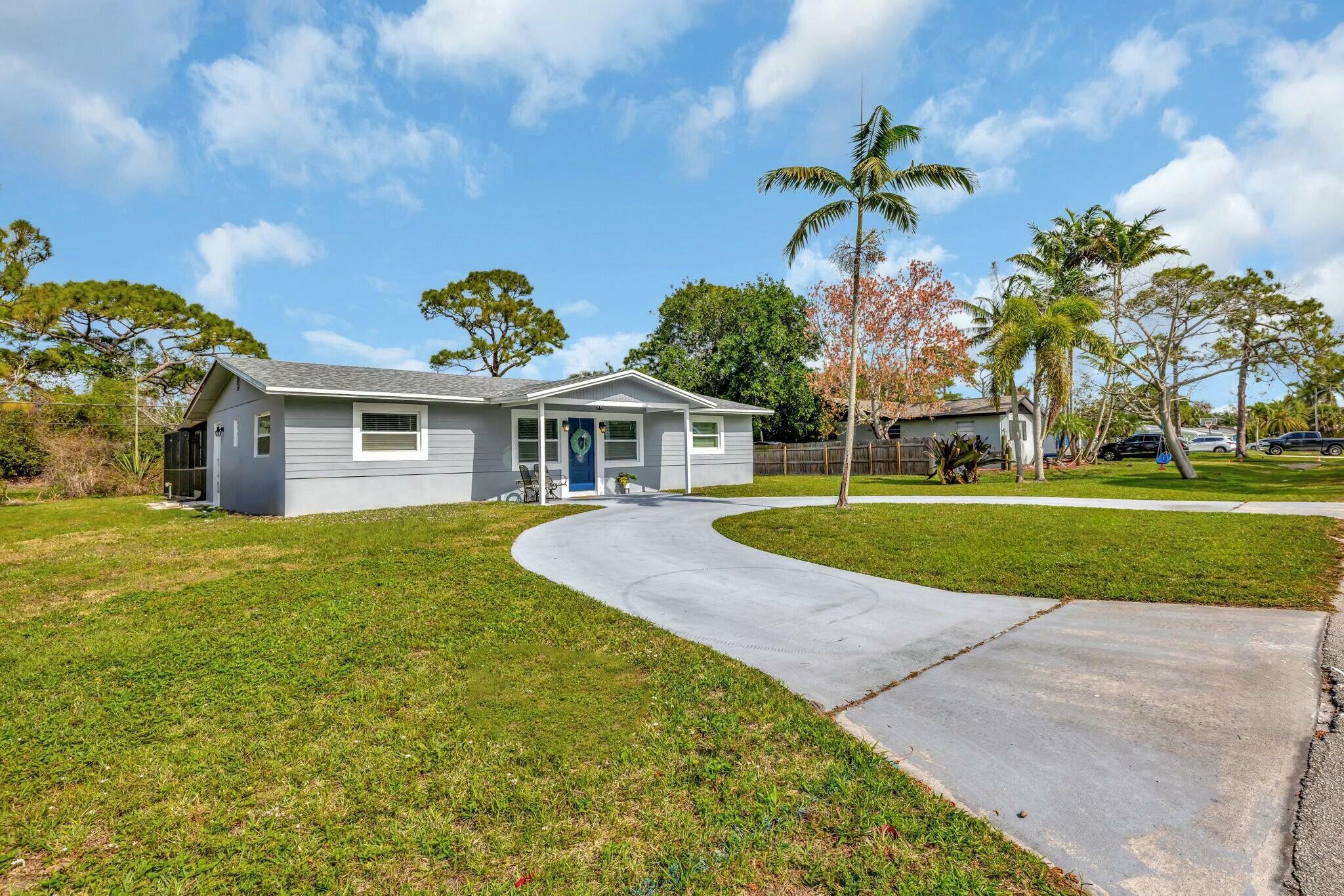 Property Photo:  2143 SE Washington Street N  FL 34997 