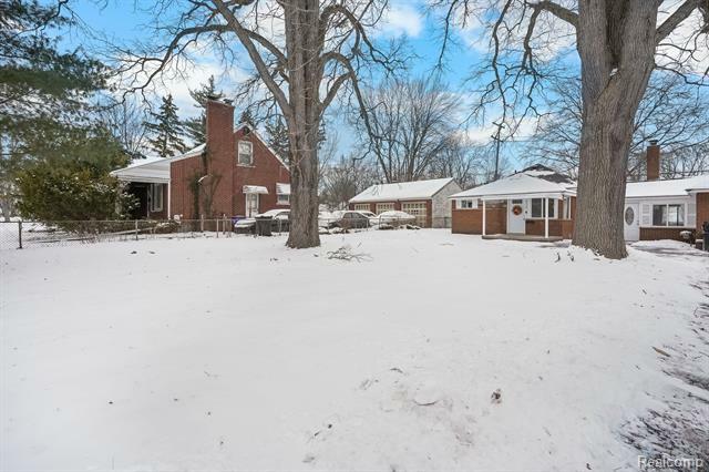 Property Photo:  4528 Woodhall Street  MI 48224 