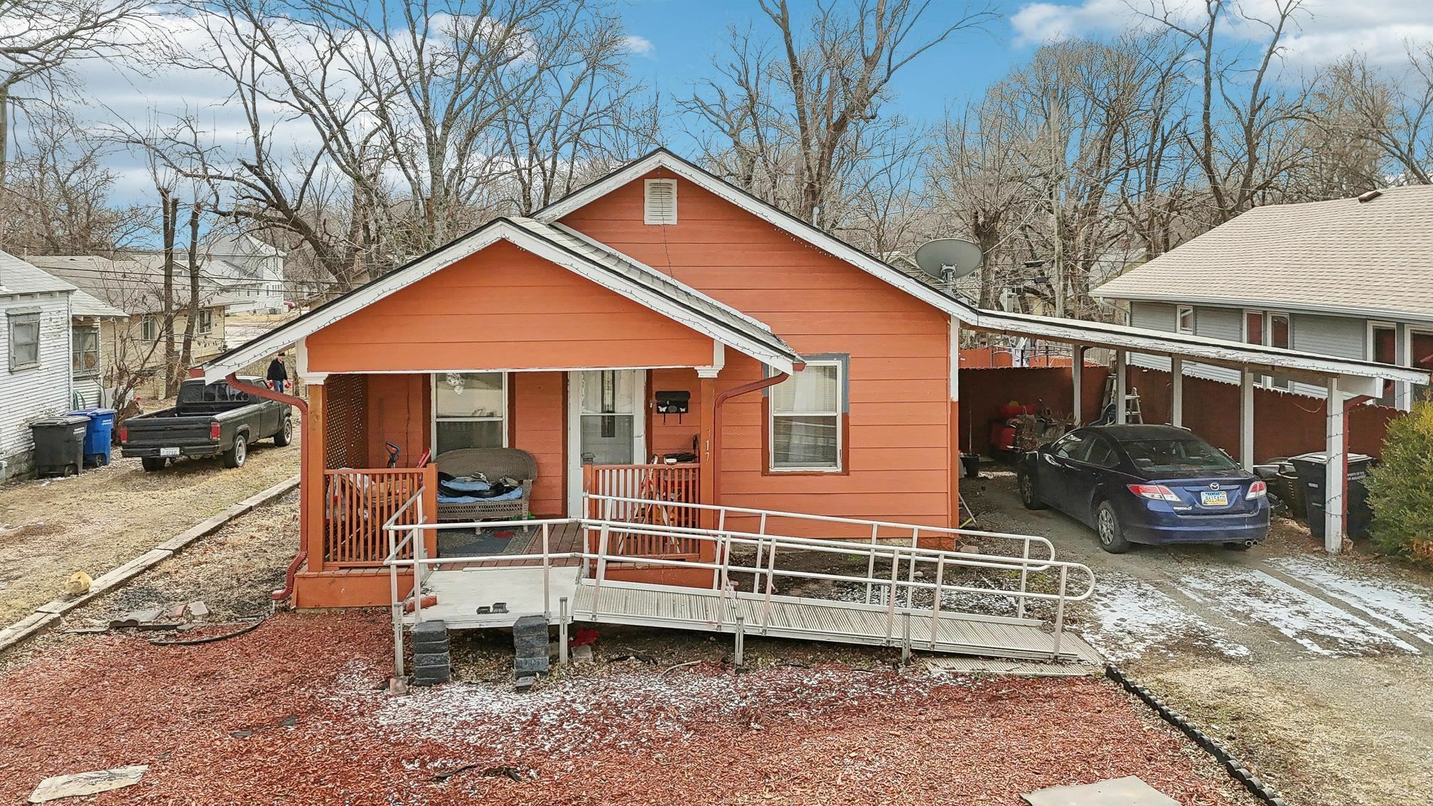 Property Photo:  317 High St  KS 67010 