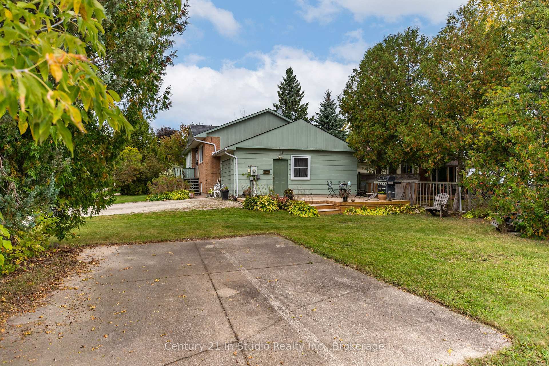 Photo de la propriété: 491 Minnesota Street ON L9Y 3S6