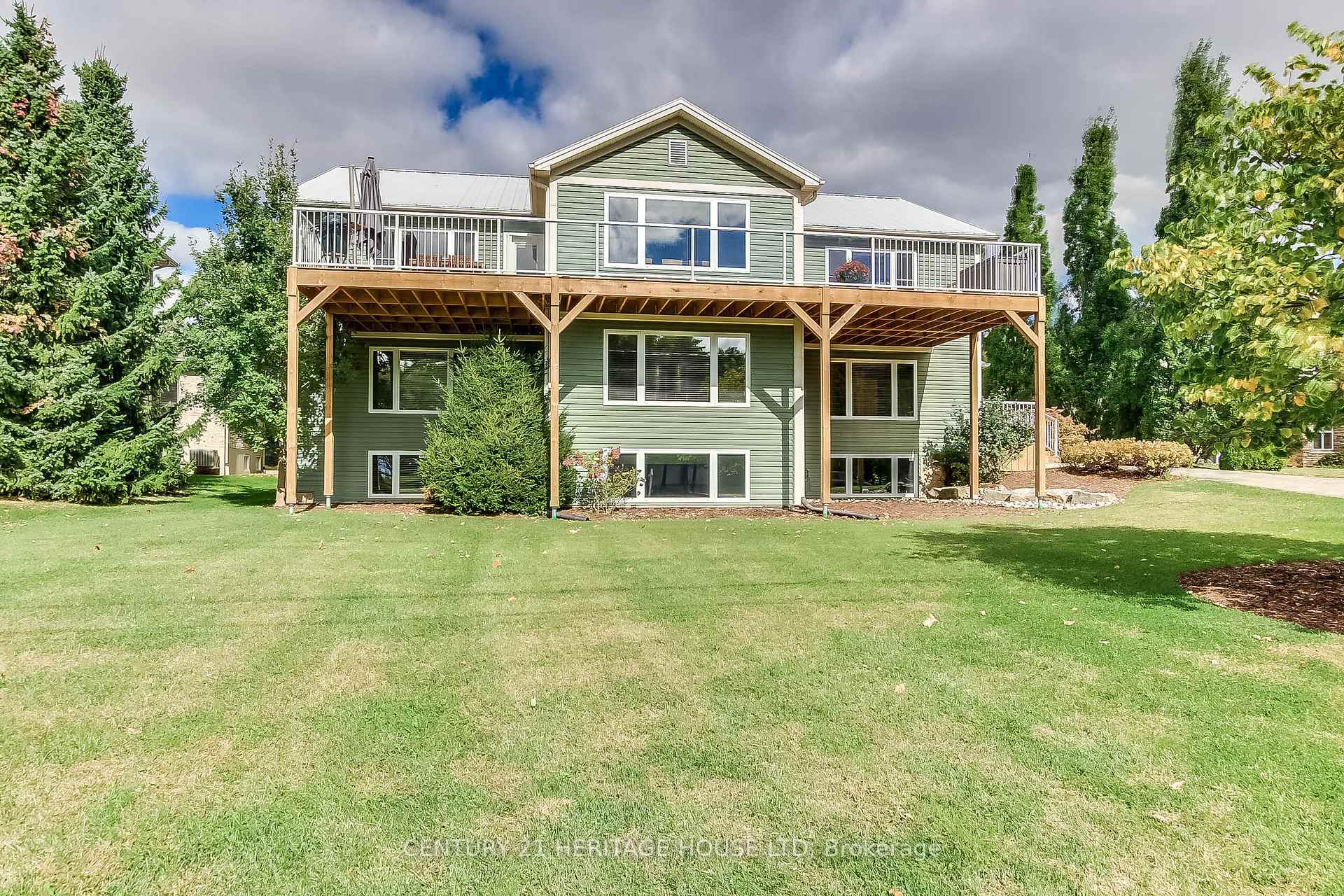 Property Photo:  641 George Street W  ON N5L 1H4 