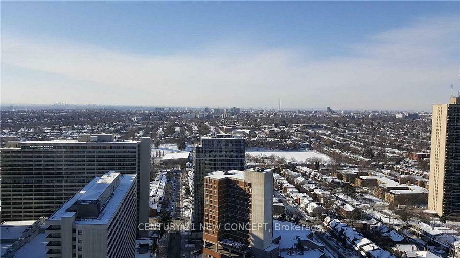 Property Photo:  30 Roehampton Ave 3103  ON M4P 0B9 