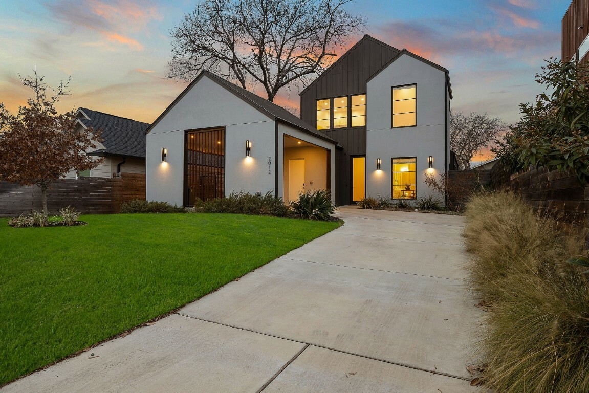 Property Photo:  2012 Oxford Avenue  TX 78704 