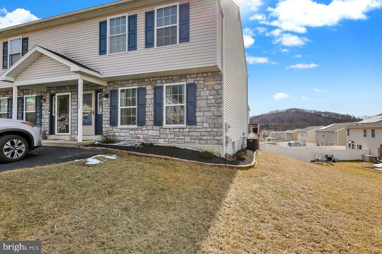 Property Photo:  1057 Alexander Drive  PA 19560 