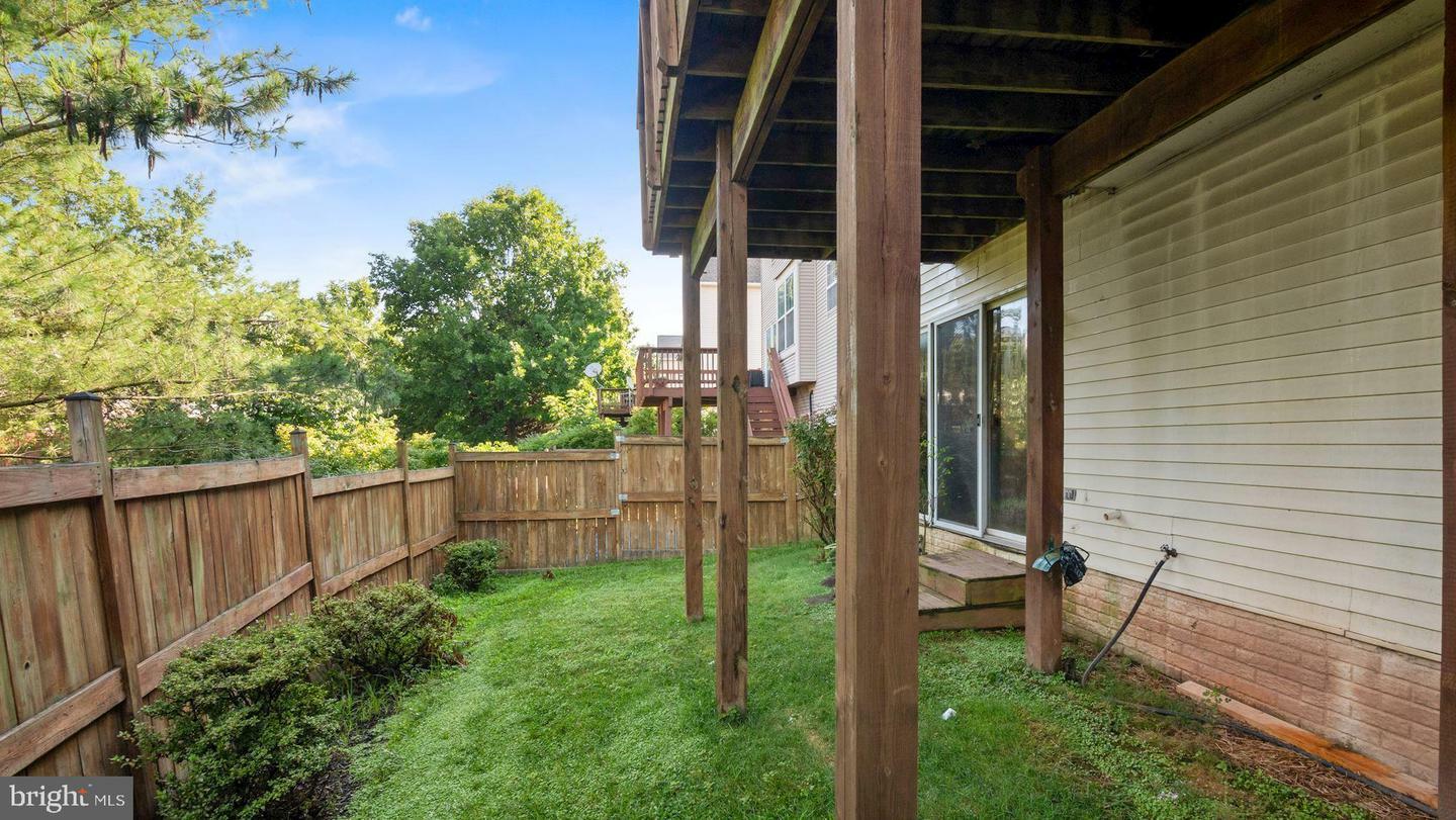 Property Photo:  Basement Apartment 6020 Honnicut Drive  VA 20121 