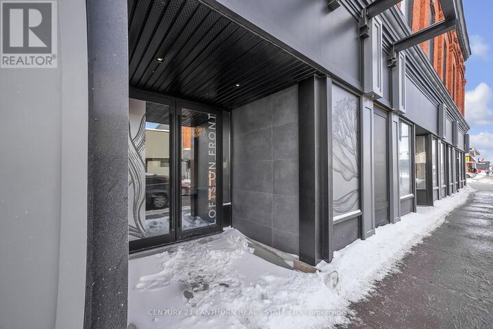 Property Photo:  38 Front Street Unit # 7  ON K8N 4N2