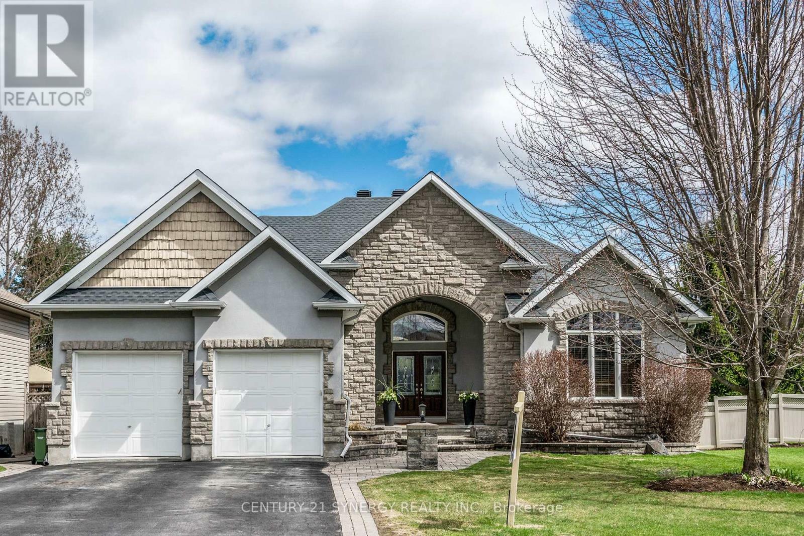 Photo de la propriété: 50 Frances Colbert Avenue ON K0A 1L0