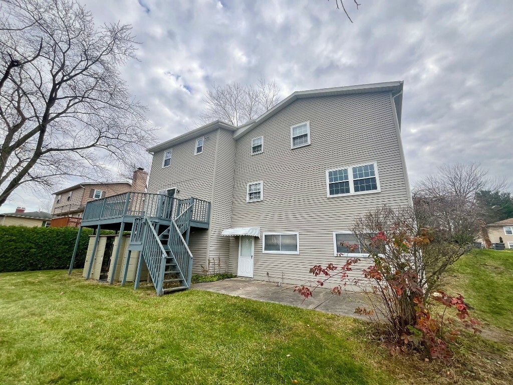 Property Photo:  910 Ruth Avenue  PA 16509 