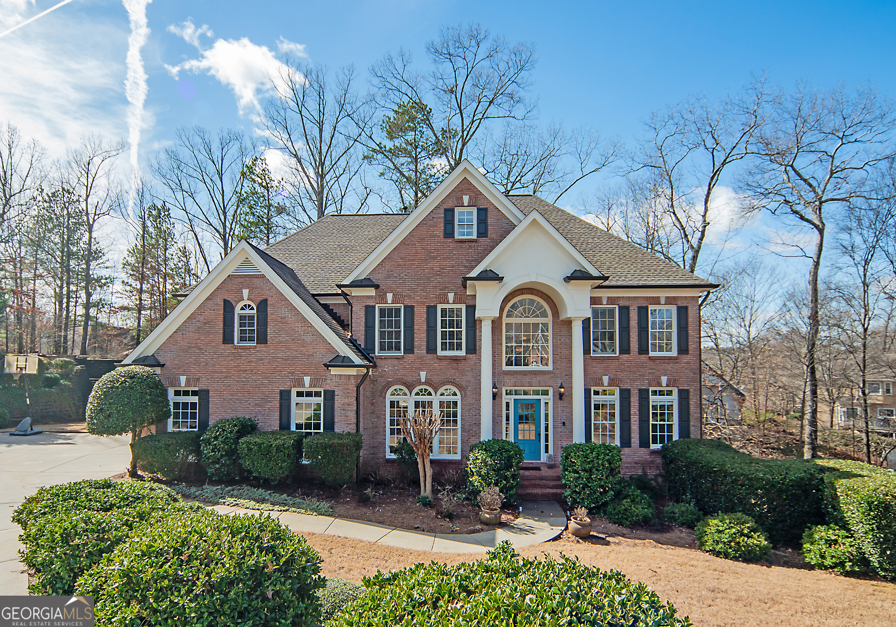 Property Photo: 6195 Mountainwell Drive GA 30075