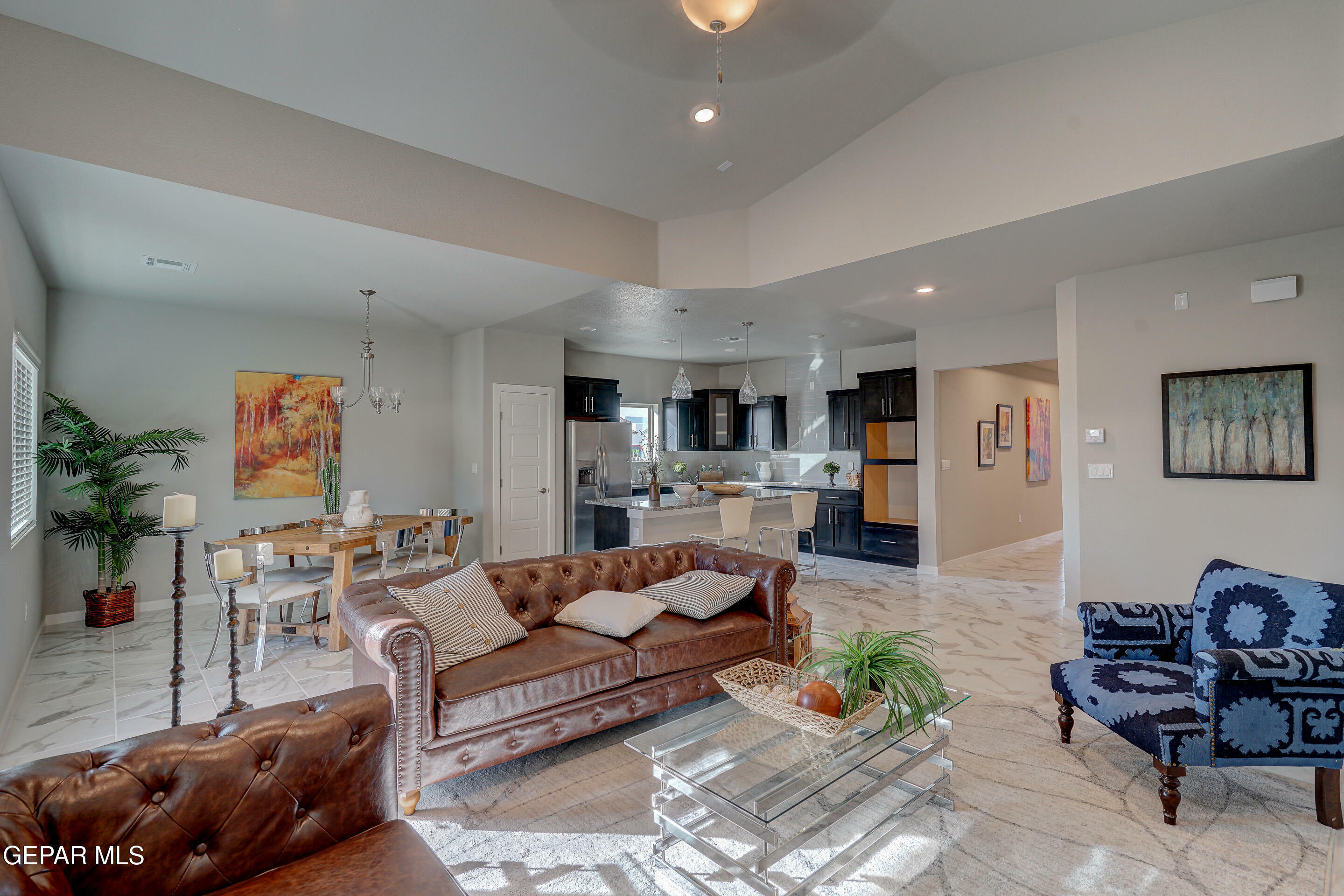 Property Photo: 925 Nayland Place TX 79928
