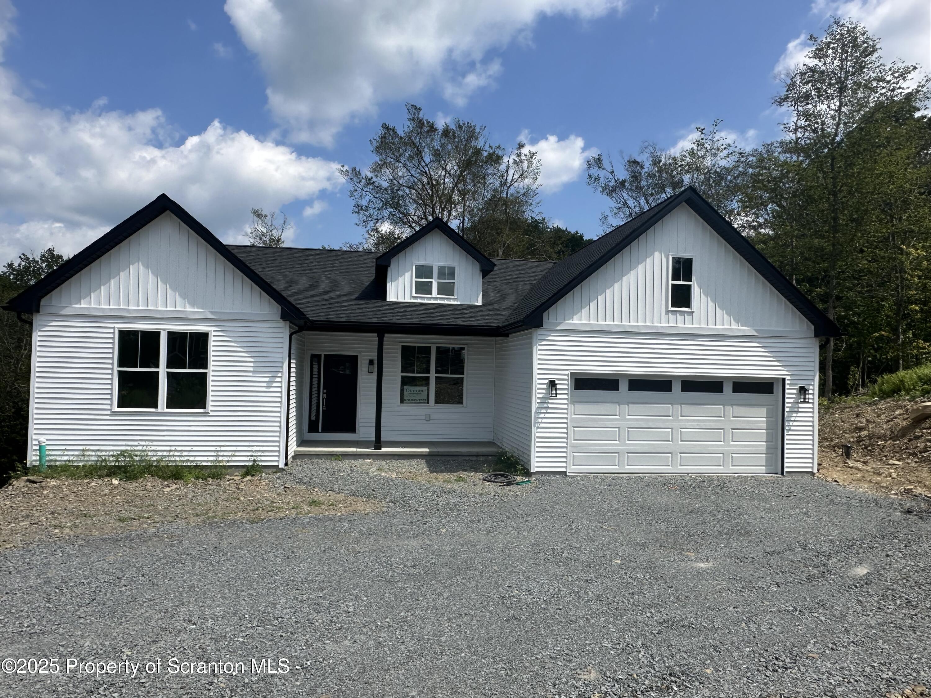 708 Pin Oak Place  Moscow PA 18444 photo