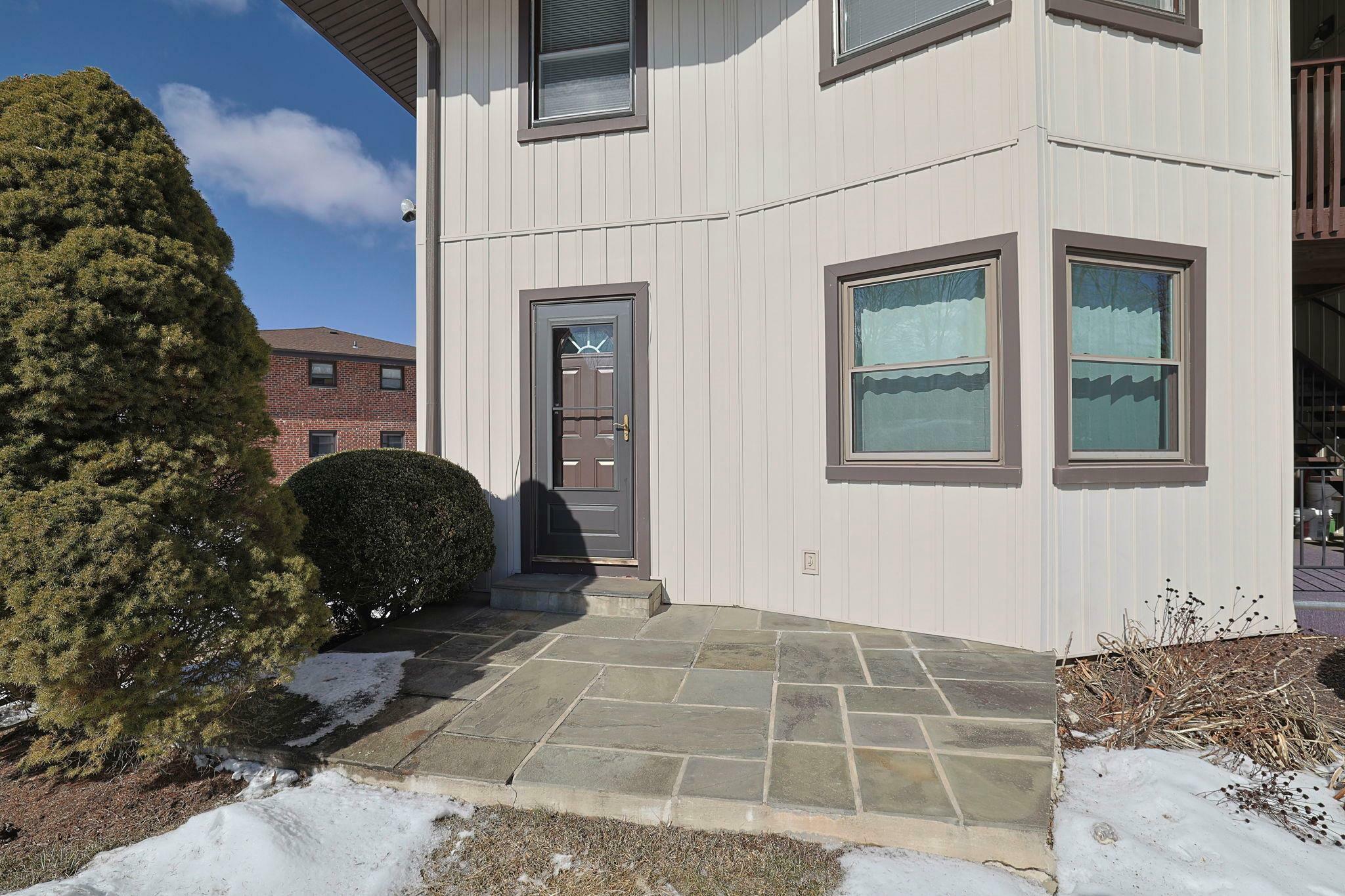 Property Photo:  14D Essex Place D  NY 10598 