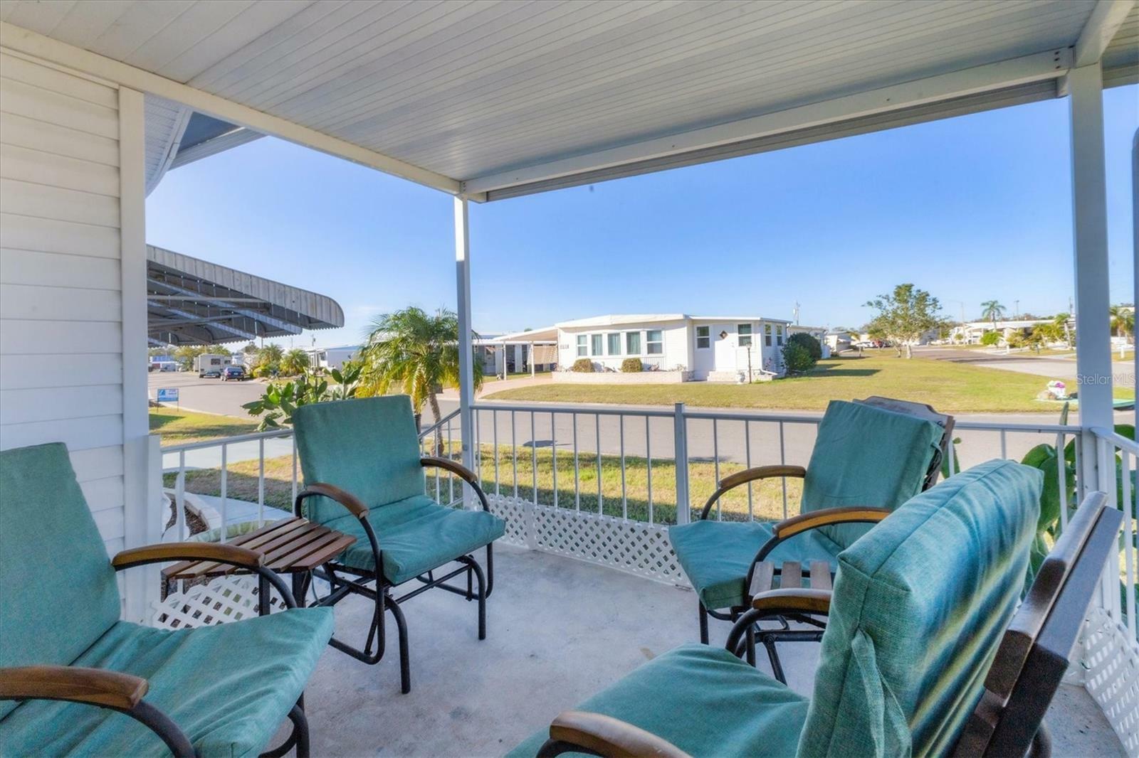 Property Photo:  1210 44th Avenue Drive E  FL 34222 