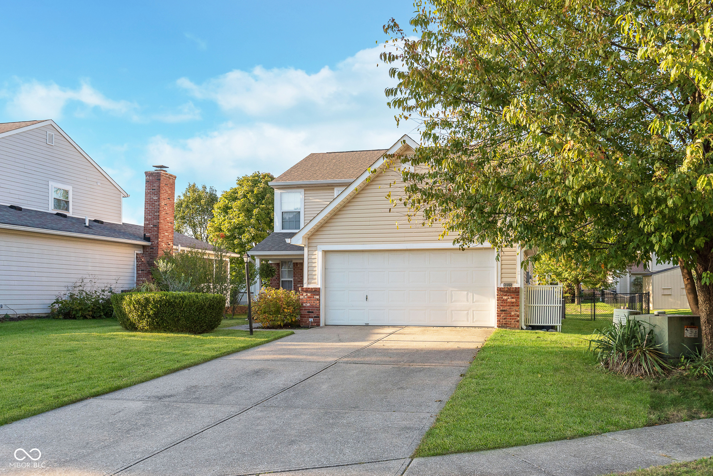 Property Photo:  8908 Torrance Place  IN 46038 